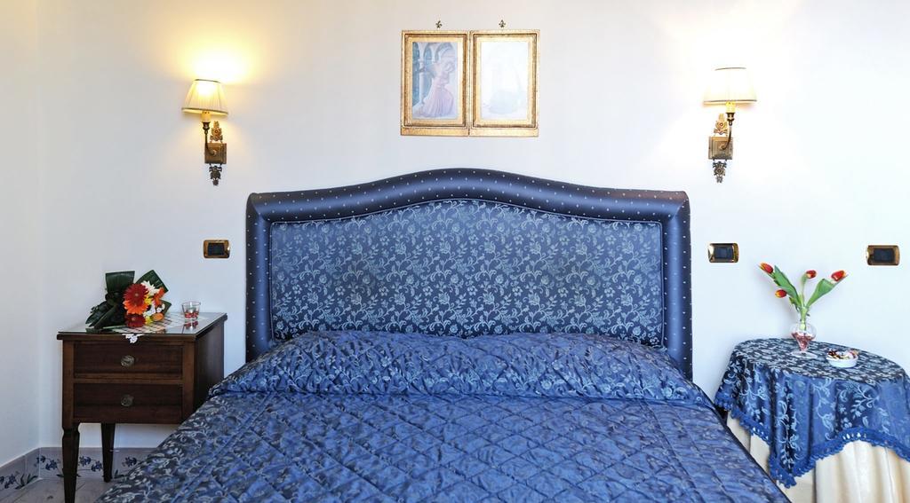 Residenza Del Duca Amalfi Chambre photo
